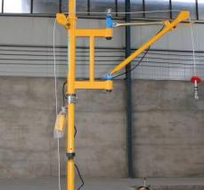 倉庫貨物搬運使用小型吊運機